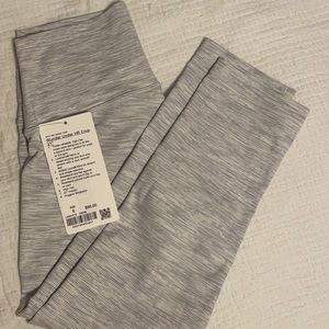 NEW WITH TAGS Wunder Under Lululemon Leggings